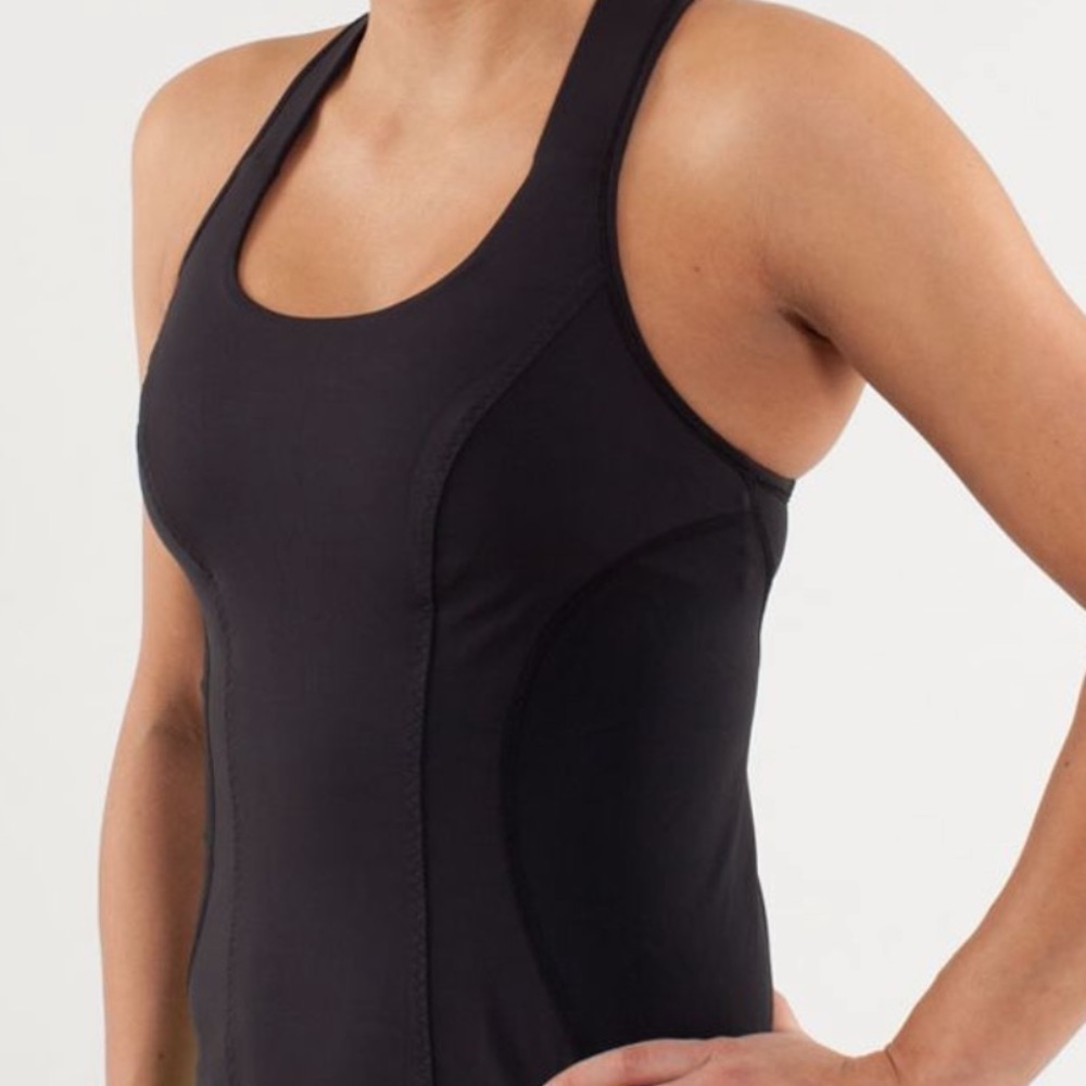 Lululemon cardio kick tank top in black size 2